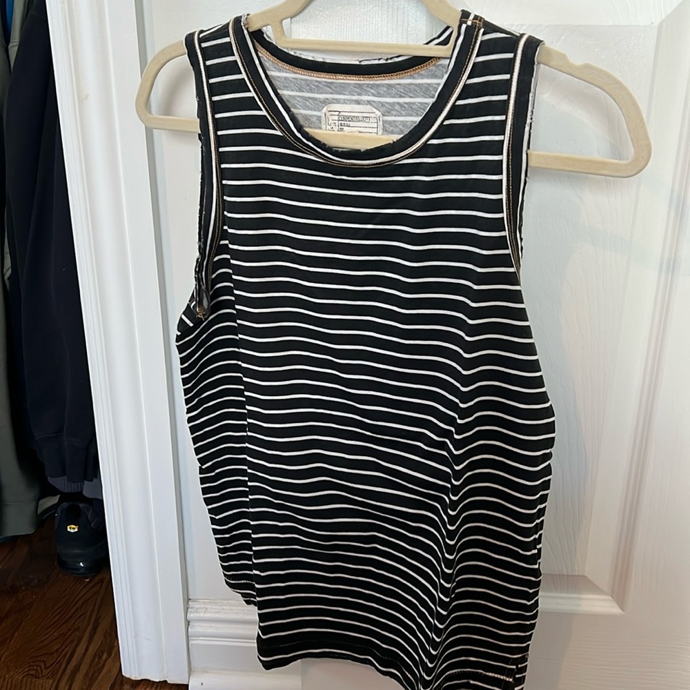 Current Elliot muscle tank size 1